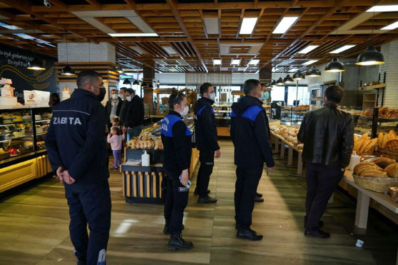 Diyarbakır'da ekmek fırınları denetlendi Diyarbakır'da ekmek fırınları denetlendi